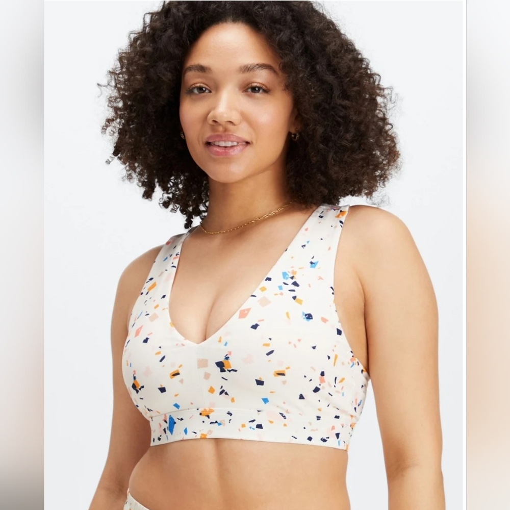 Fabletics On-The-Go Midi Medium Impact Sports Bra in Terrazzo